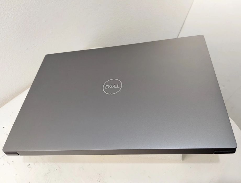 Ноутбук Dell Precision 5570 32gb Nvidia RTX потужний 3д графіки, ігор