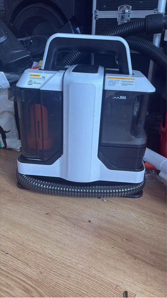 Mały odkurzacz piorący 750w