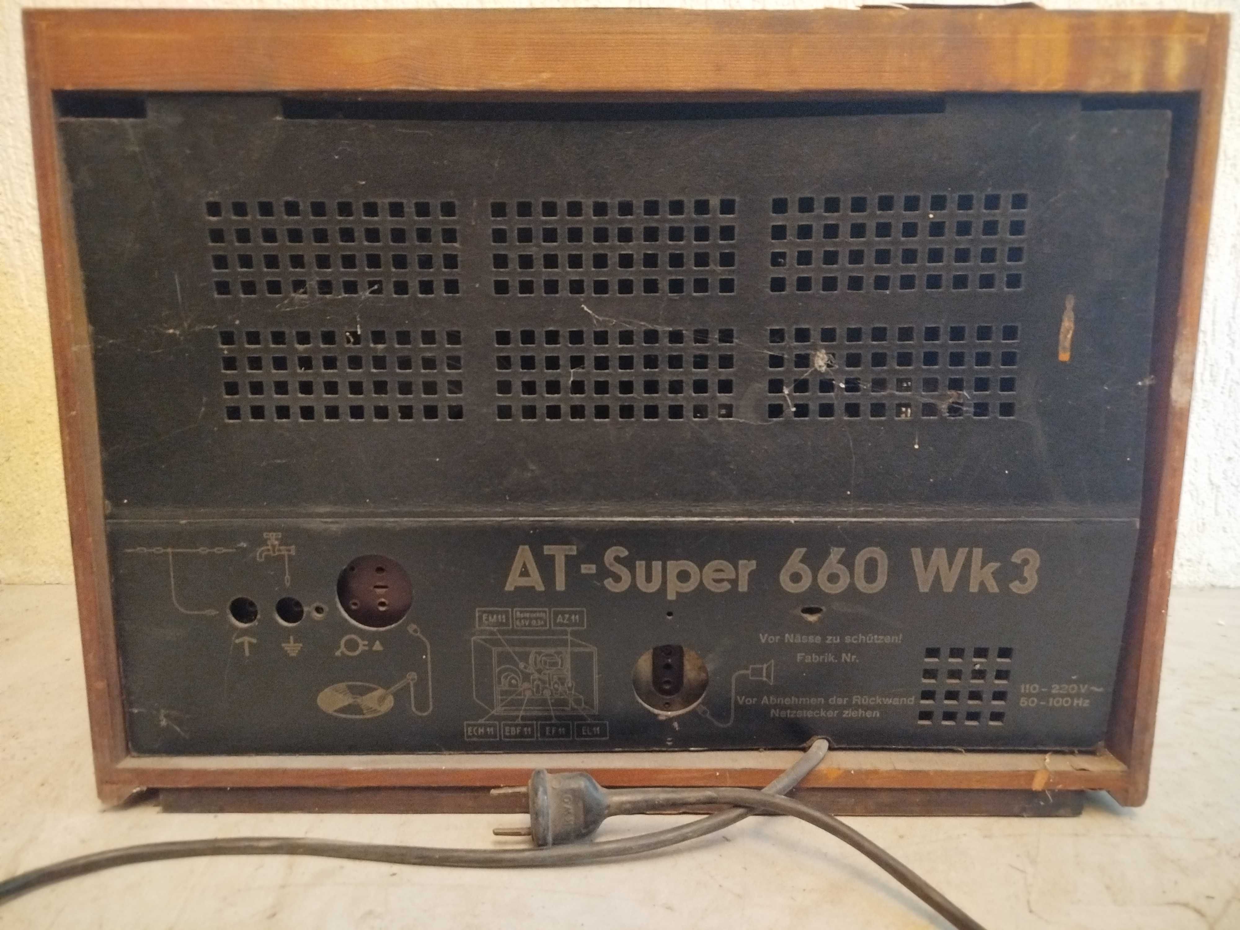 Radio AT Super 660 Wk3 stan nie znany na części ?