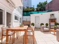 Apartamento T2 Remodelado com Terraço e Anexo - Queluz/Belas
