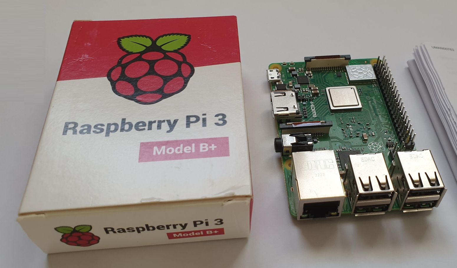 Raspberry Pi 3 Model B+ (novo na caixa)