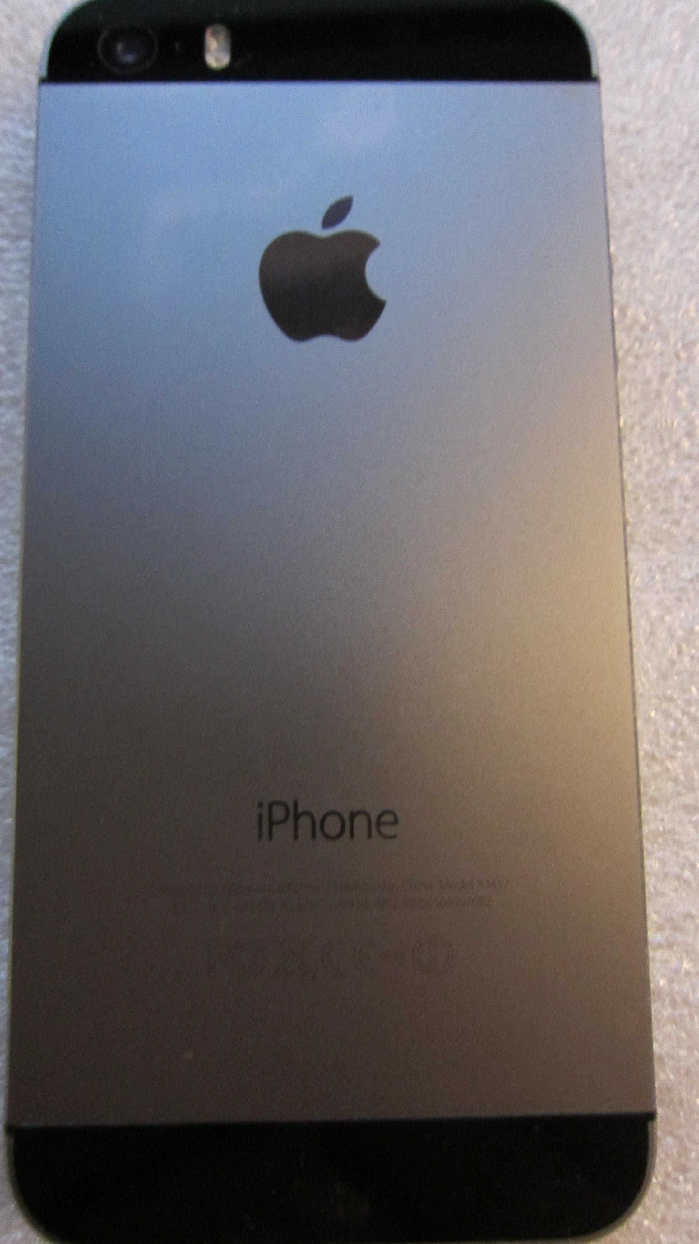 Pakiet 4 szt. iPhonów i iPoda Apple nietestowane uruchamiają się