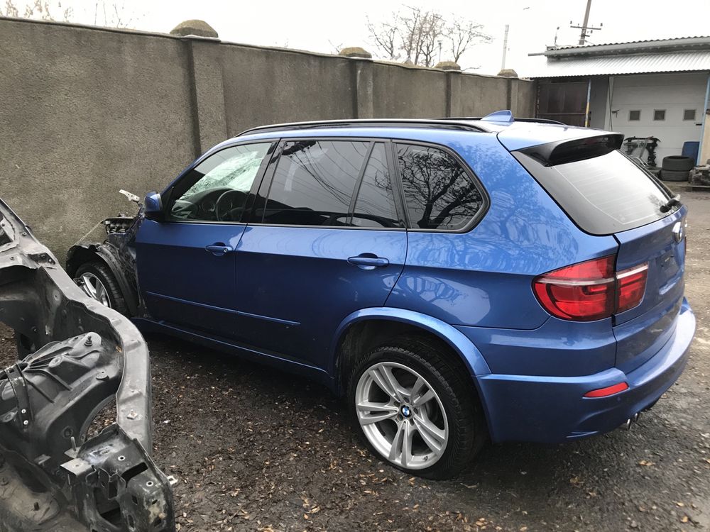 Продам по запчастям BMW X5M