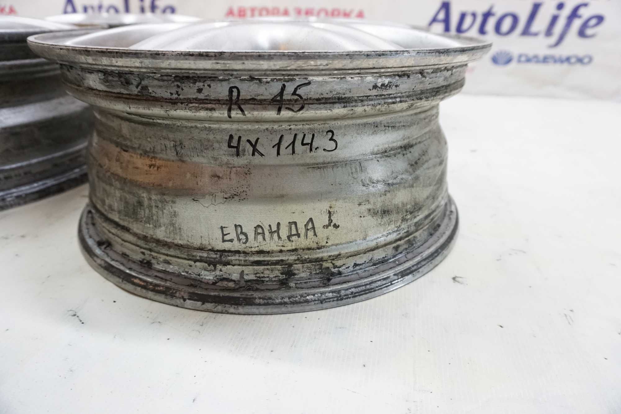 Диски R15 \4x114.3 ET49 Chevrolet Evanda\Шевроле Еванда