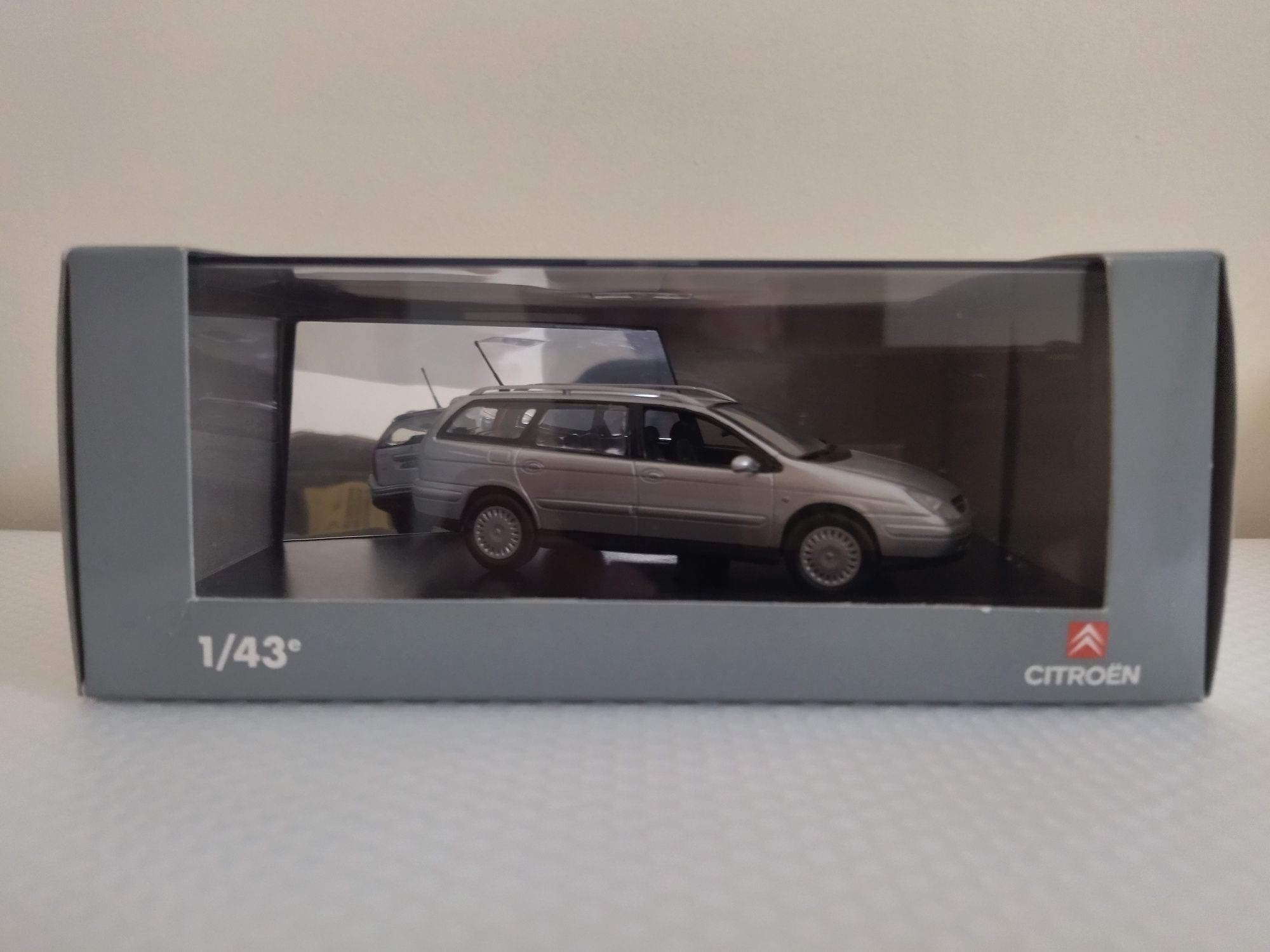 Miniatura Citroen C5 Break 1/43 Nova