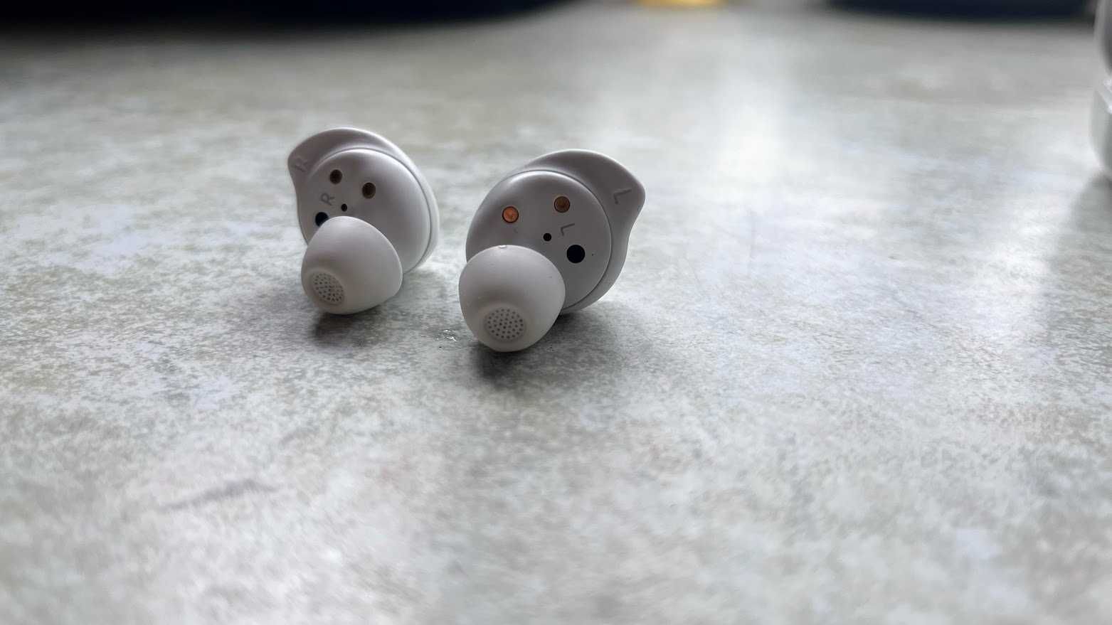 Навушники бездротові Samsung Buds FE (2023)