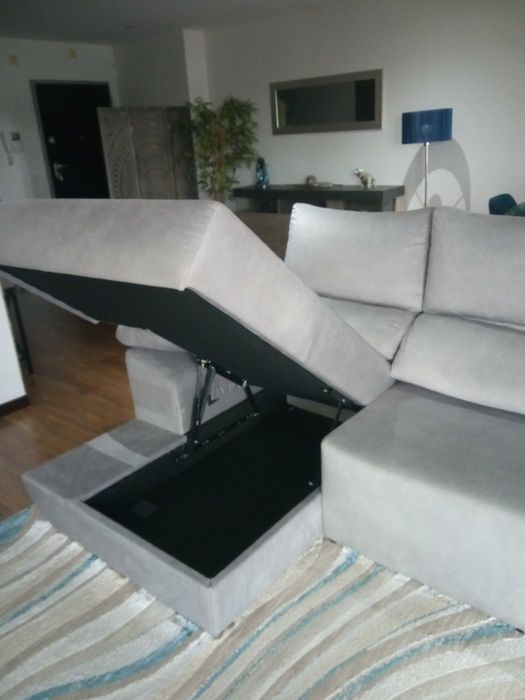 Vendo conjunto de 6 cadeiras + sofá