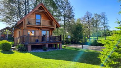 Domki letniskowe Mazury Giżycko nad jeziorem.Jakuzzi sauna w cenie