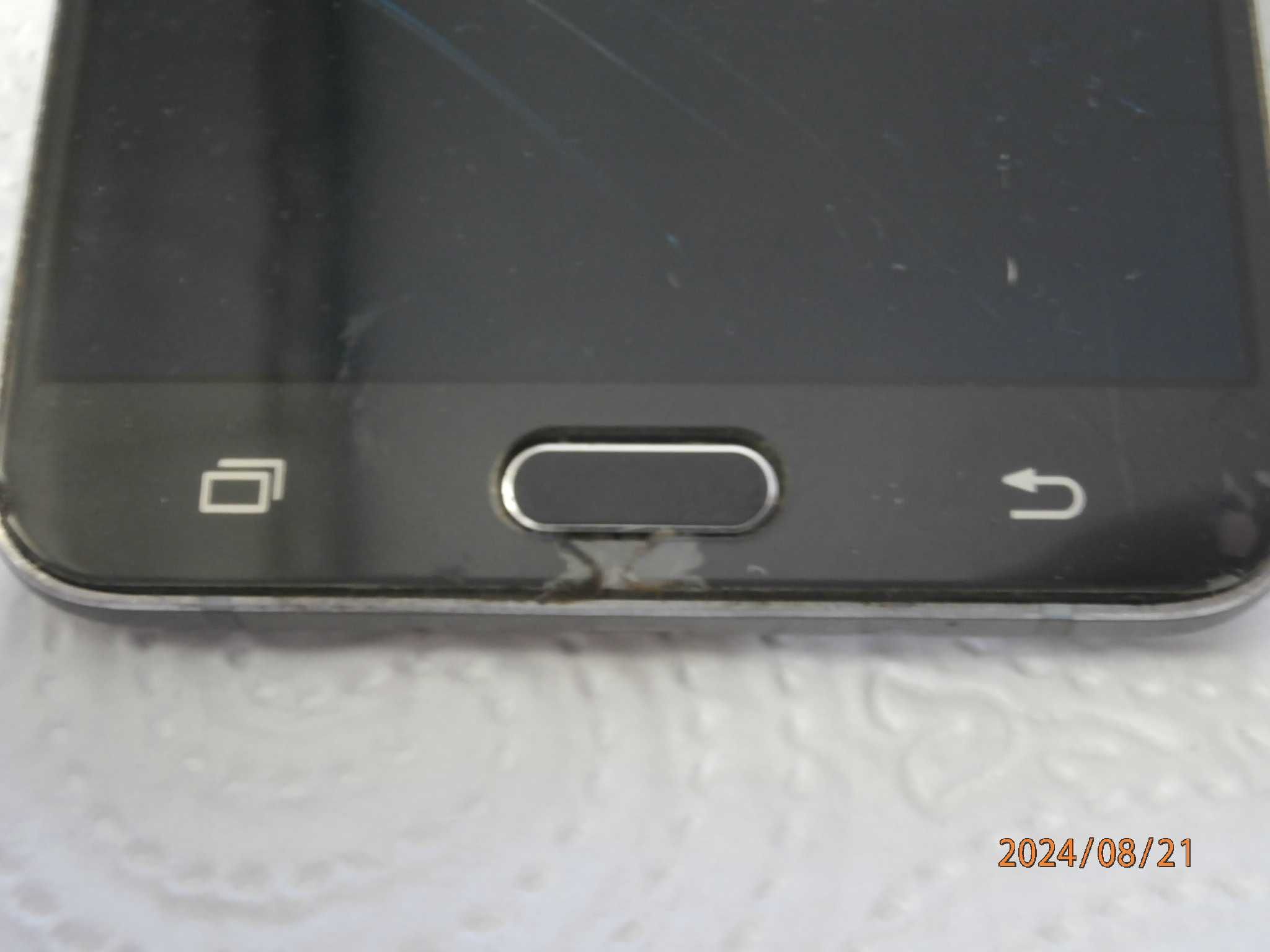 Samsung Galaxy J7 - z defektem wizualnym - czytaj opis