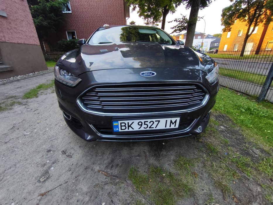 Ford Mondeo v Titanium 2015р 2.0 дизель повний привід 130кв 180кс