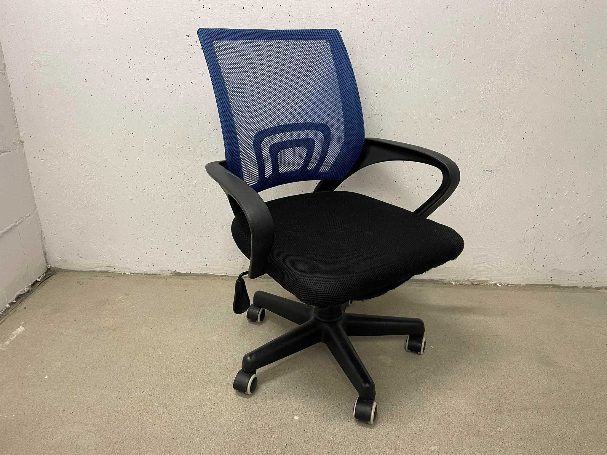 Krzesło biurowe obrotowe na kółkach - czarne z niebieskim oparciem