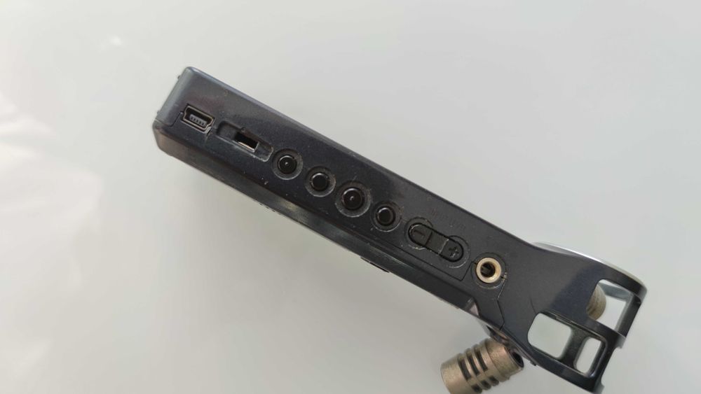 Zoom h1 (на запчастини, але працює)