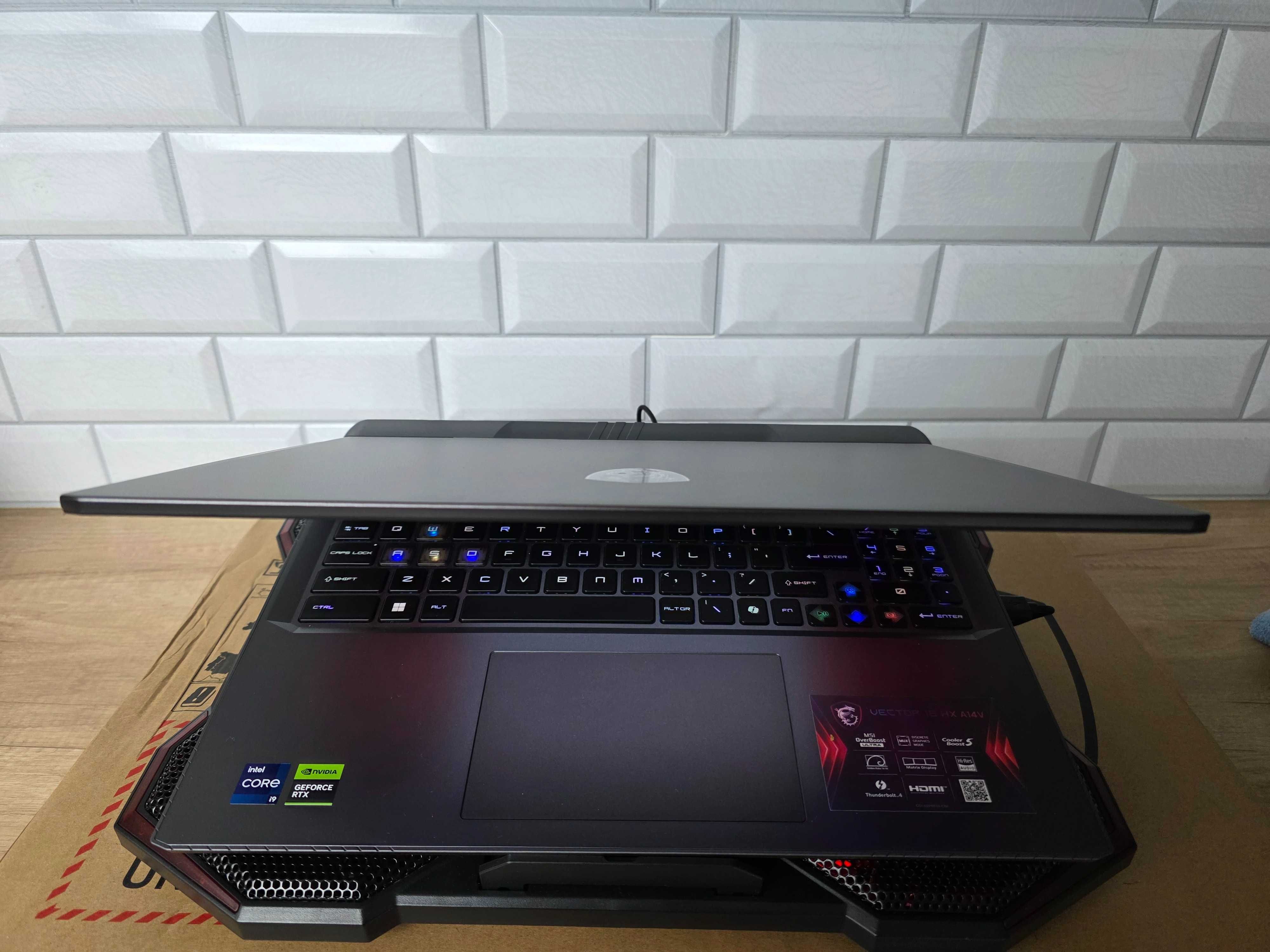 MSI VECTOR 16 HX A14VHG-635PL i9 / 32GB / 1TB / RTX4080
