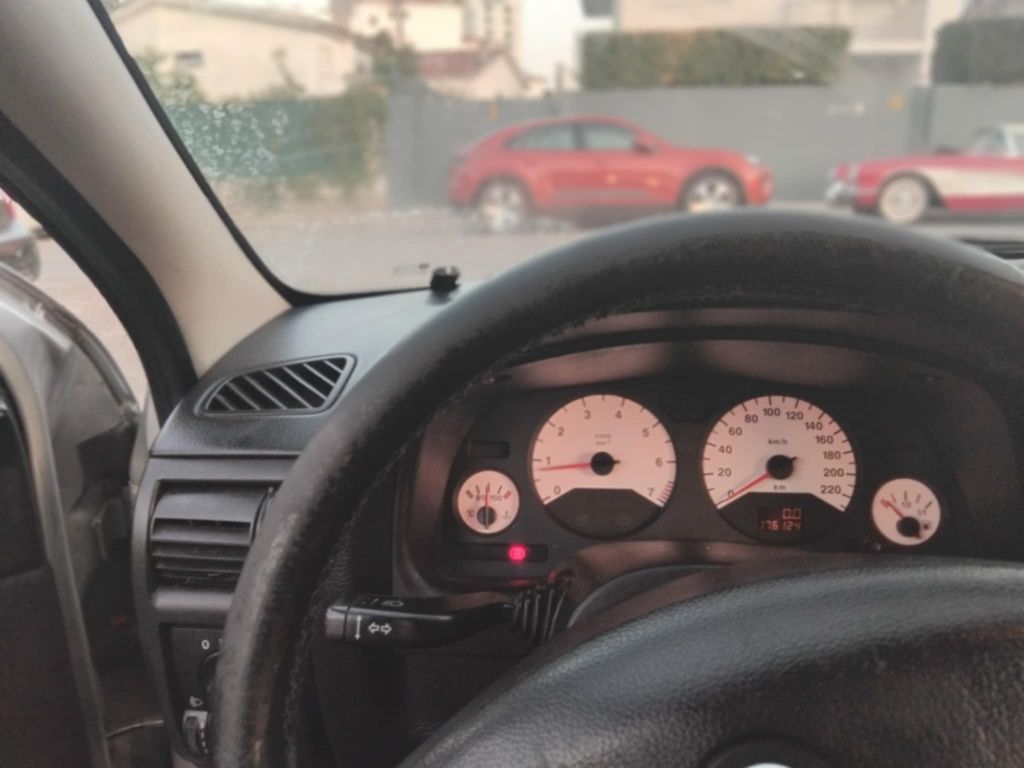 Carrinha como nova