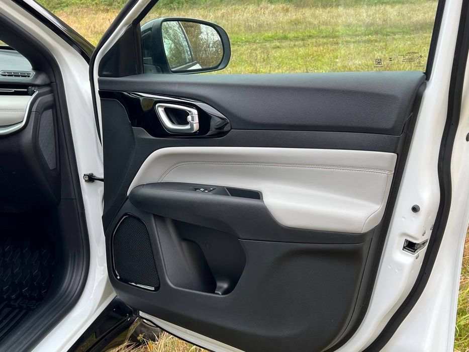 Jeep Compass 2024
II покоління (2nd FL)/MP  •  2.0T 9АТ (203 к.с.)  •