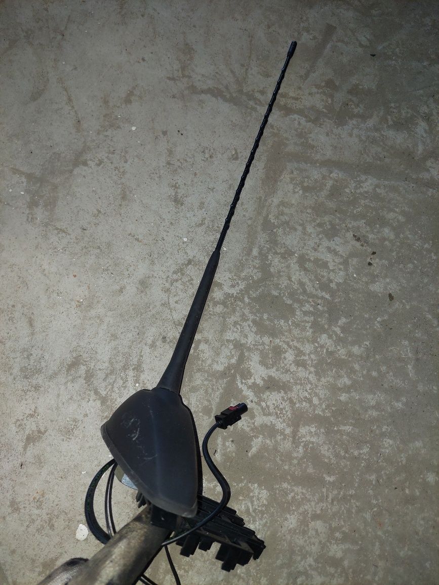 antena dachowa bmw oryginal e87 e81 e82 x1 e84 e90