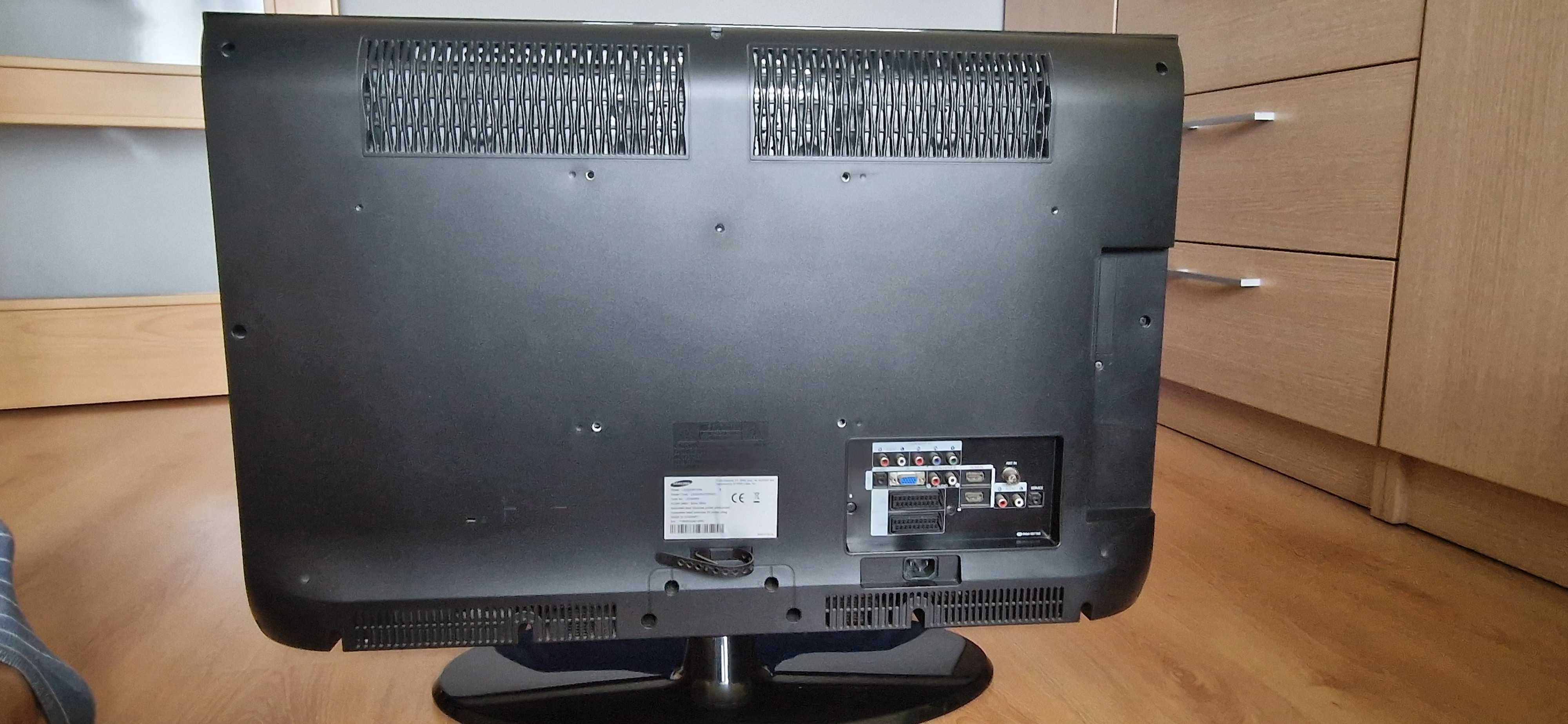 Telewizor LCD 32 cale