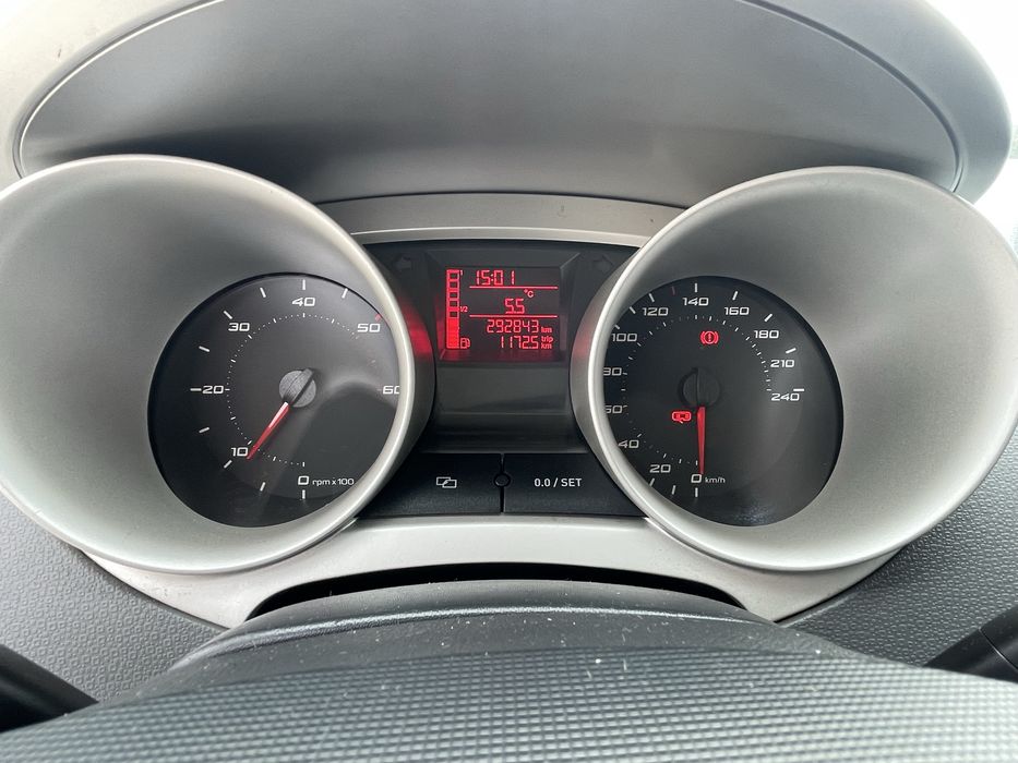 Seat Ibiza ( 2012 ) ( IDEAL )