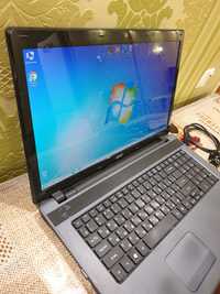 Ноутбук Acer Aspire 7250G /Ram 4Gb/500Gb/17.3 диагональ