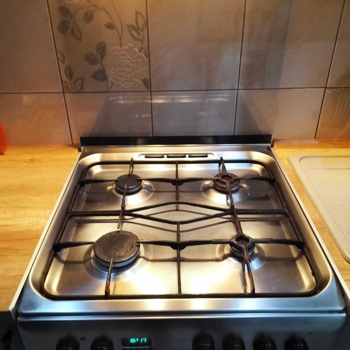 Kuchenka wolnostojąca gazowi elektryczna