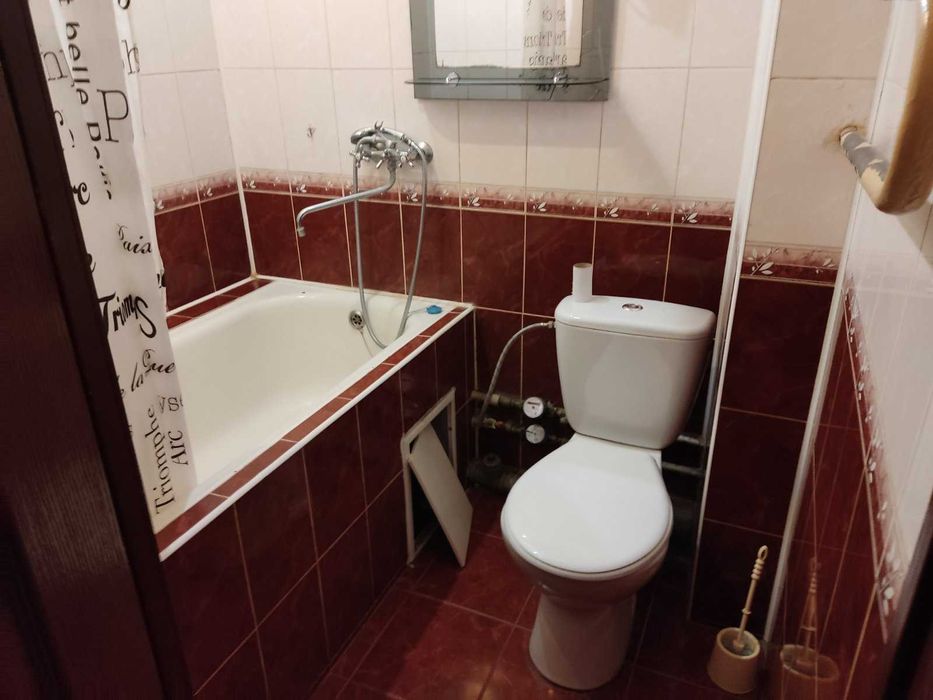 Здається кімната центр ЦУМ