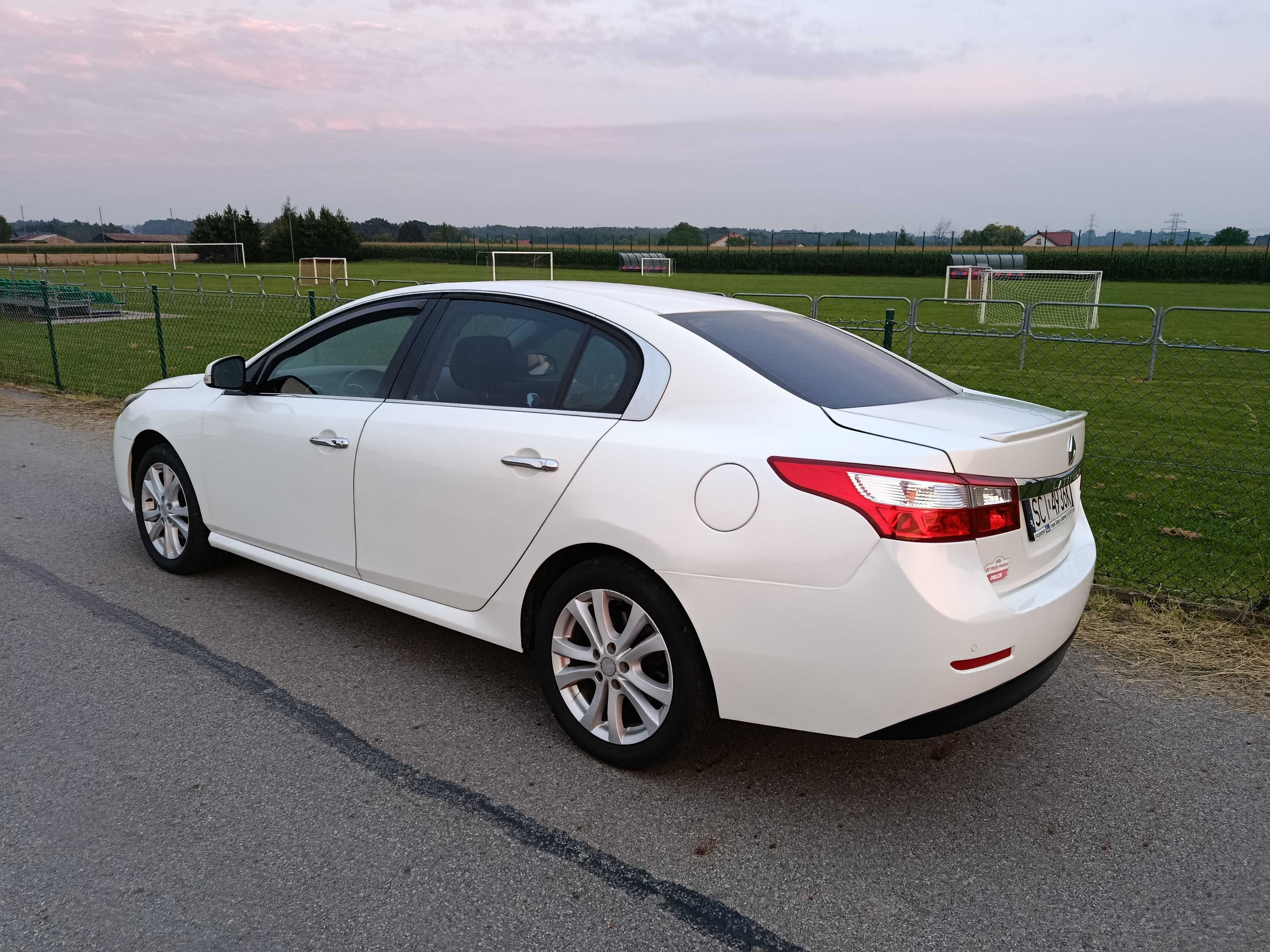 Renault Latitude 2,0 Dci 150 KM. Ładny sedan biała perła(Nie Laguna 3)