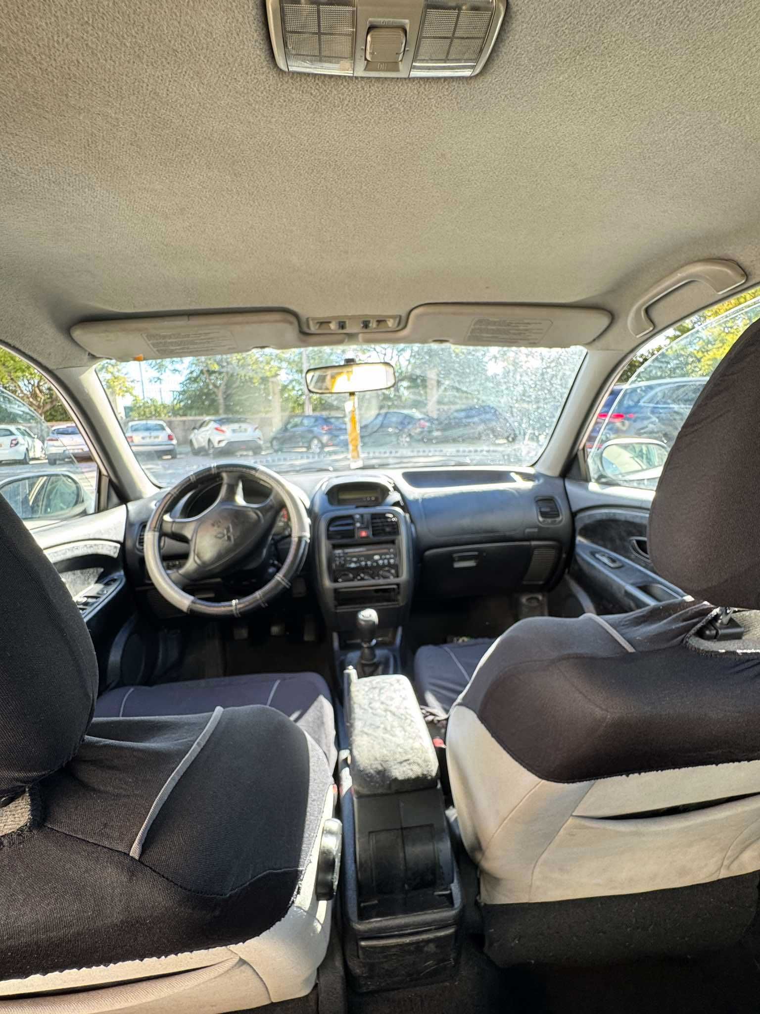 Mitsubishi 1.3 carisma