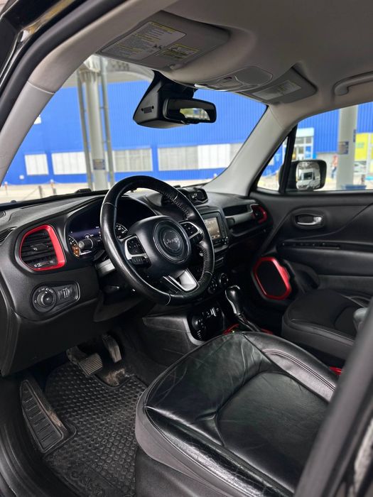 Продам Jeep Renegade