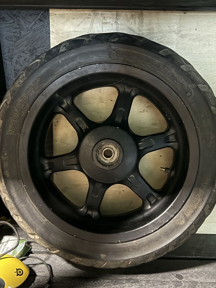 колеса 12 на aerox, jog r, benelli, 18 шліцов