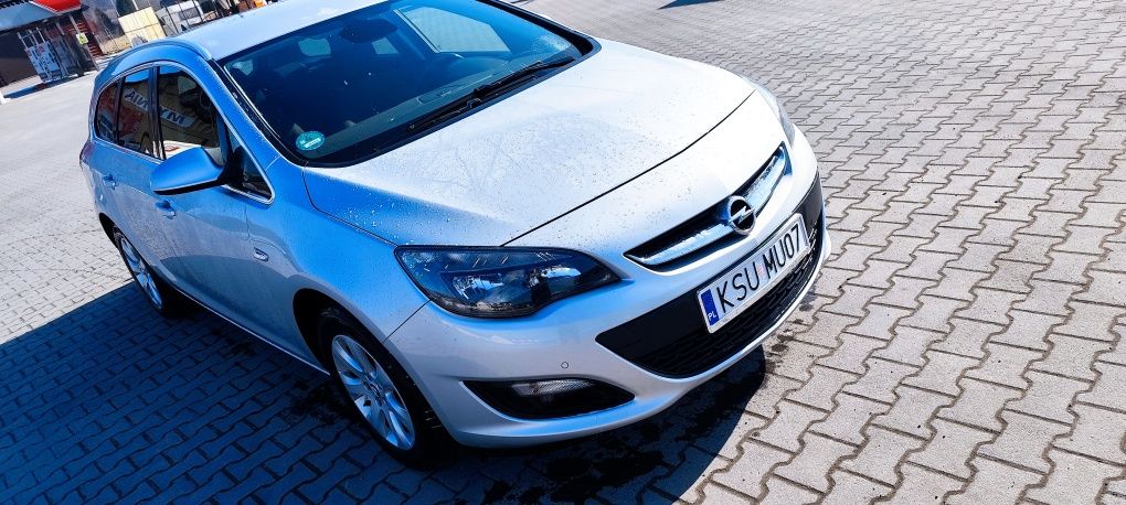 Opel Astra J 1.4T 140 km