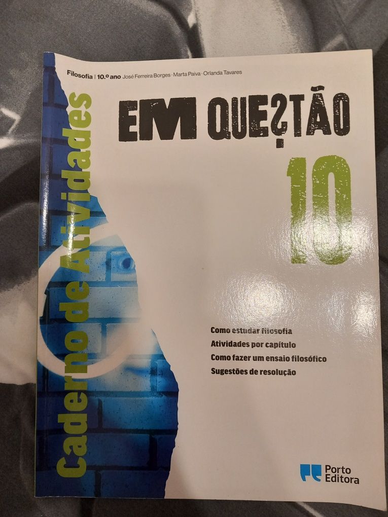 Manual e caderno de atividades filosofia 10° ano