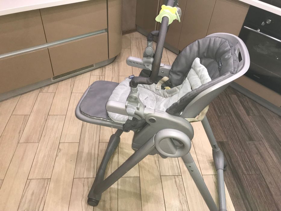 Стульчик для кормления Chicco Polly Magic