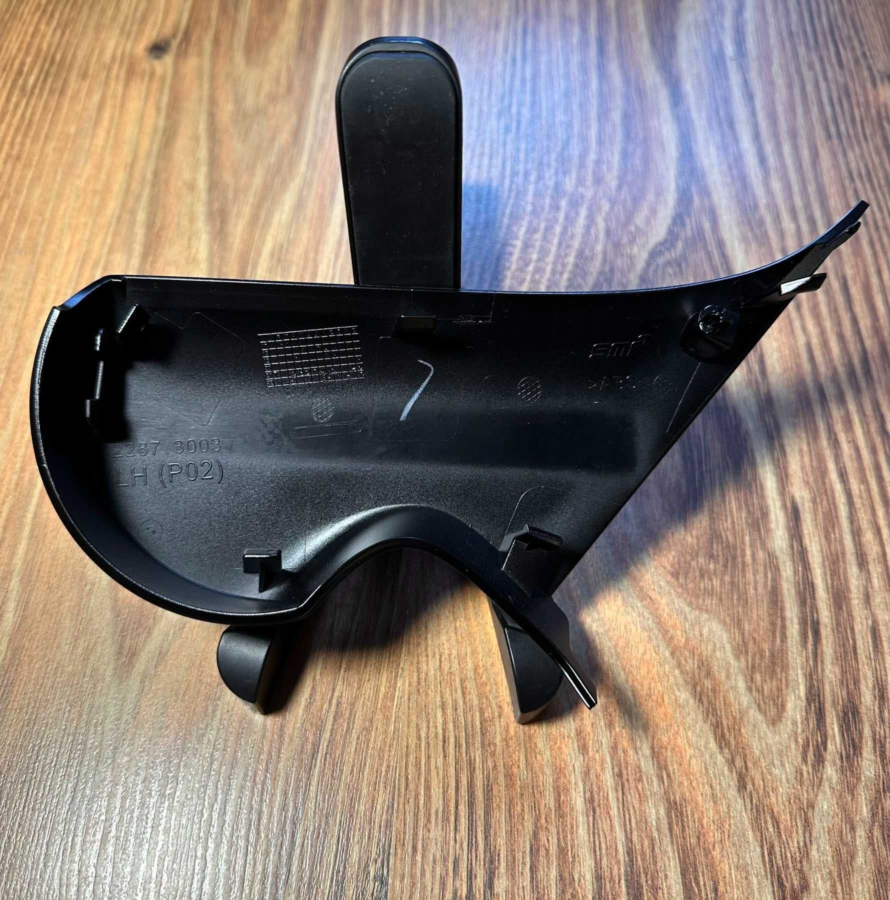 Накладка кронштейн зеркала TESLA MODEL 3,Y 1110778-00 1110777-00