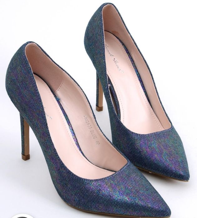 Szpilki czółenka holograficzne nowe