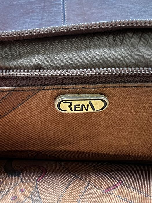 Pasta em pele diolomata