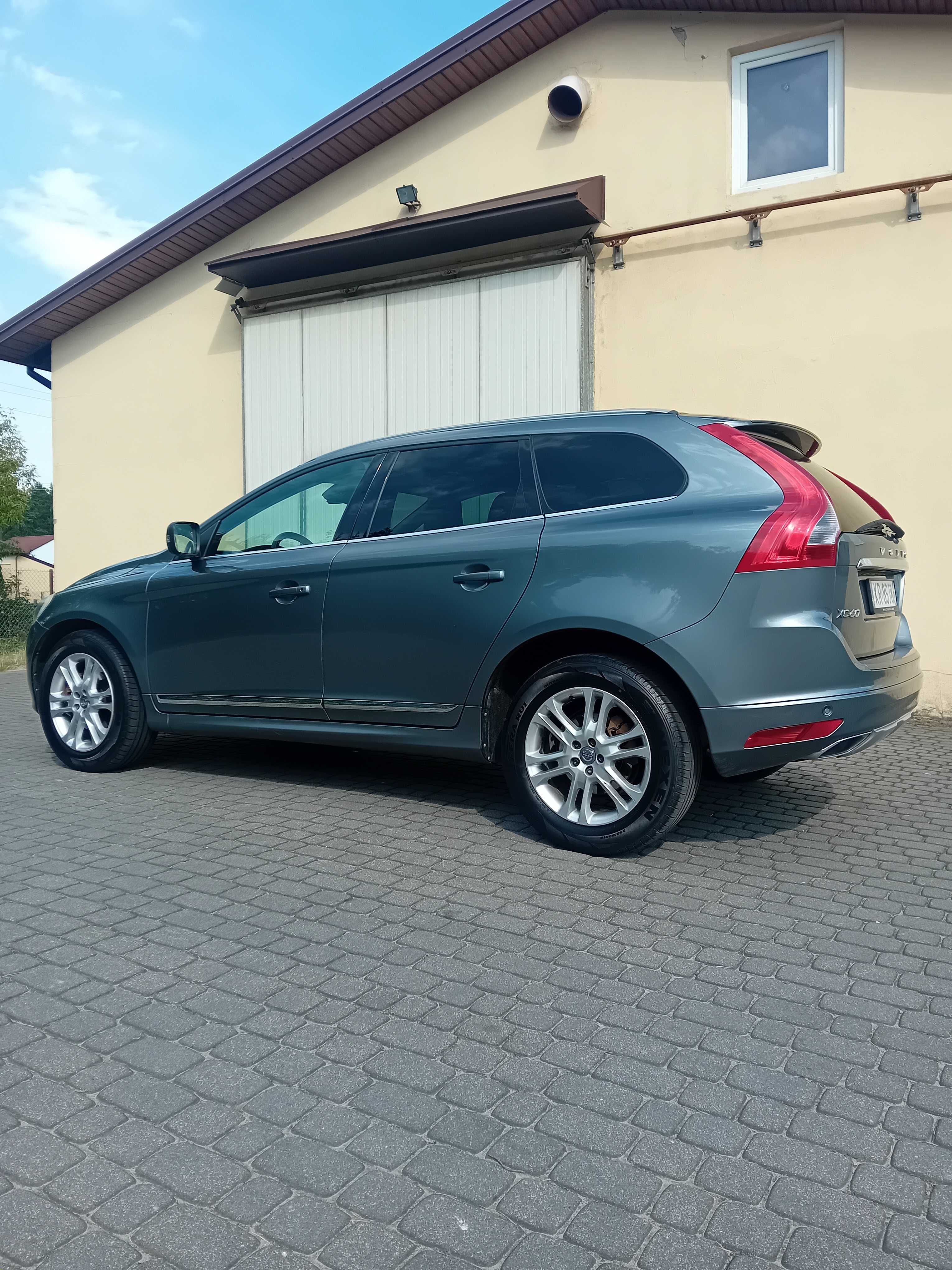 Volvo Xc 60 D4 Awd motor 2.4d automat Krajowy bezwypadkowy bdb