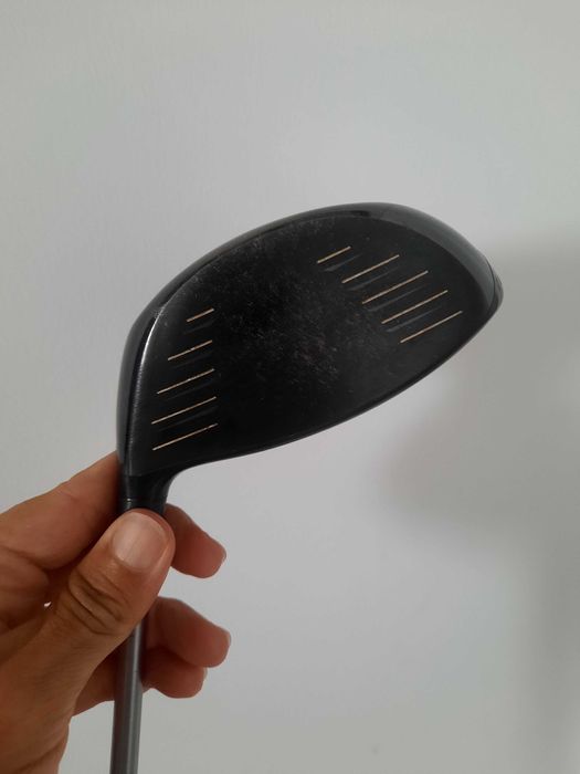 Driver Titleist 915D2 10.5º + Shaft Premium Diamana Lite X5CT (50g)
