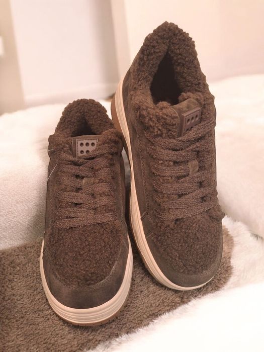 Жіночі зимові кросівки з натураної замші 41 р.
