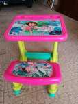 Mesa de criança Dora a exploradora