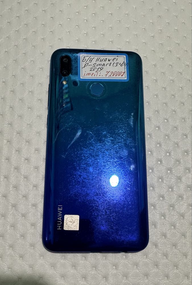 Б/у мобільний телефон Huawei Psmart 2019 3+64