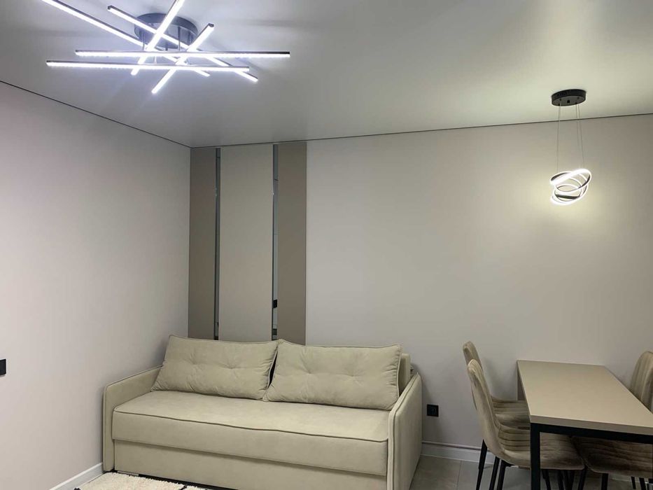 Оренда 2х-кімнатна квартира + кухня-студія ЖК вул.Київська-Смакули