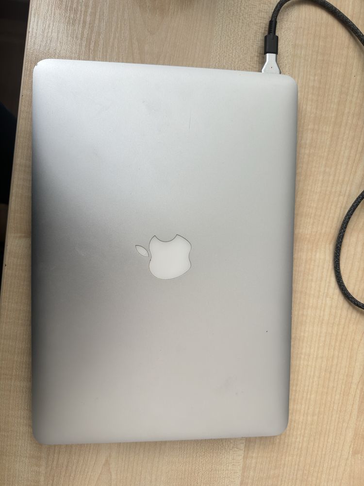 Macbook pro 13"  early 2015 force touch 8/256