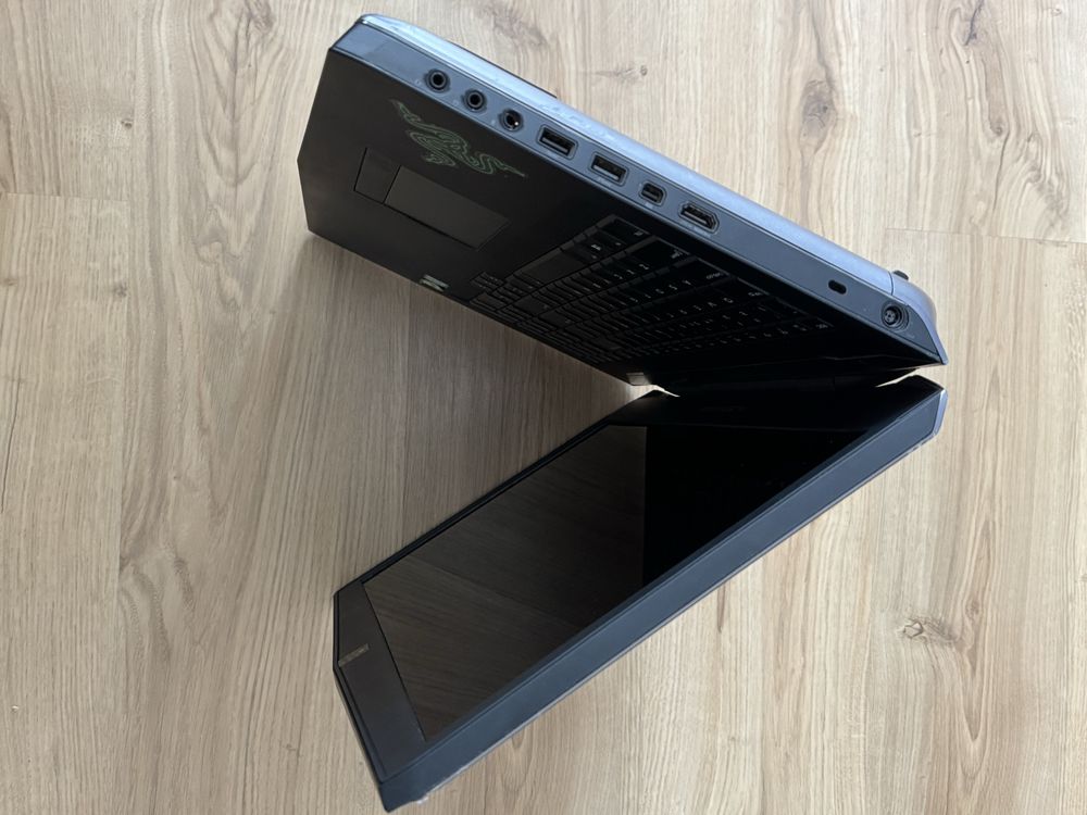 Laptop Dell ALIENWARE P18E i7 12Gb Ram GTX 780M podświetlany