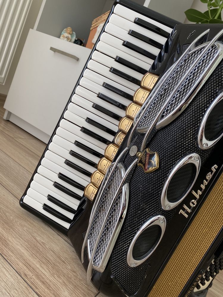 Akordeon Hohner Pirola IV