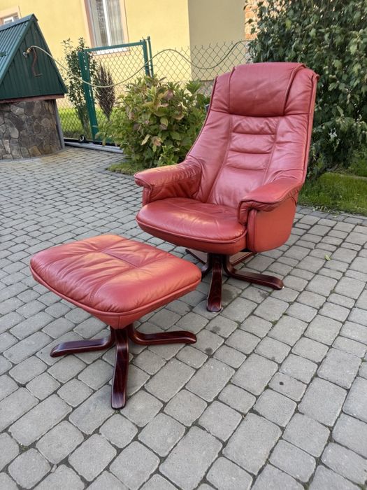 Крісло шкіряне реклайнер з пуфом (00128)