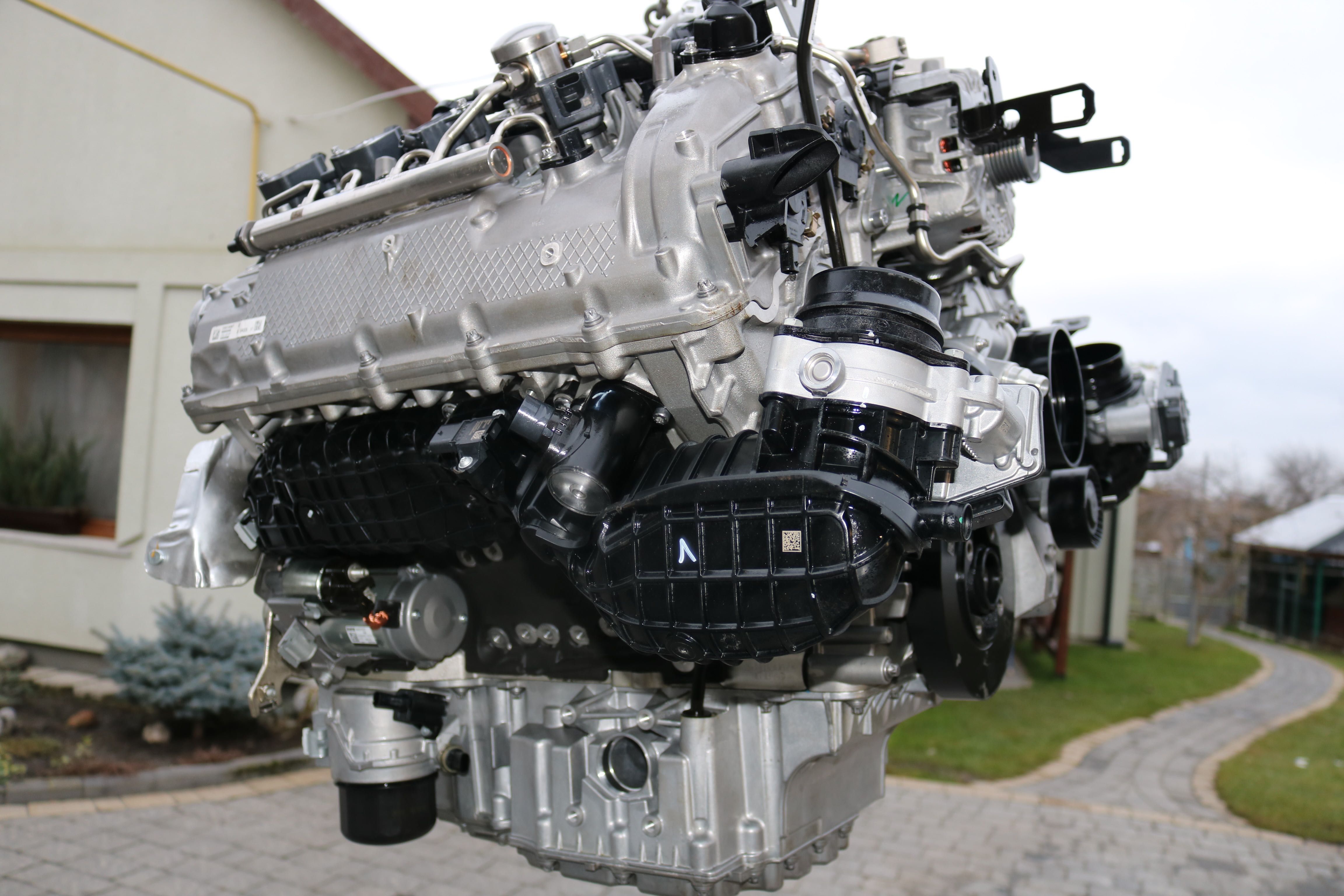 Новий Мотор Двигатель Двигун BMW N63 N63B44D 4.4 G30 G11 G05 G07 X5 X7