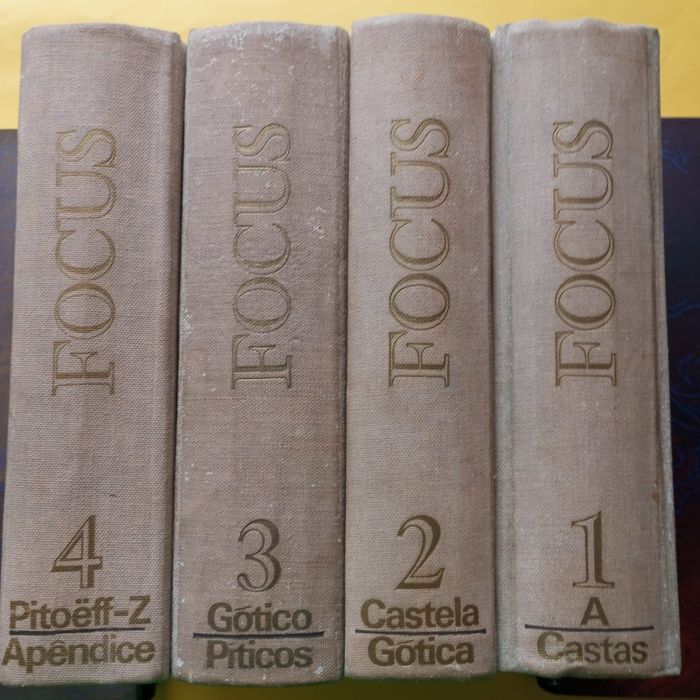 Coleção De 4 Livros Enciclopédia Internacional FOCUS