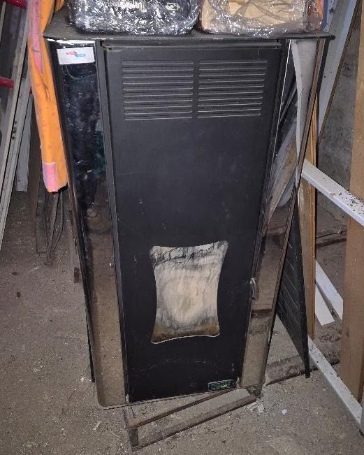 Камін GR-B15 Aqua-World 15 кВт на пелетах