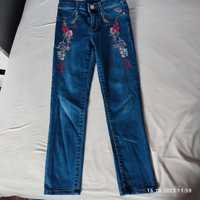 Spodnie jeansy rozmiar 122-128