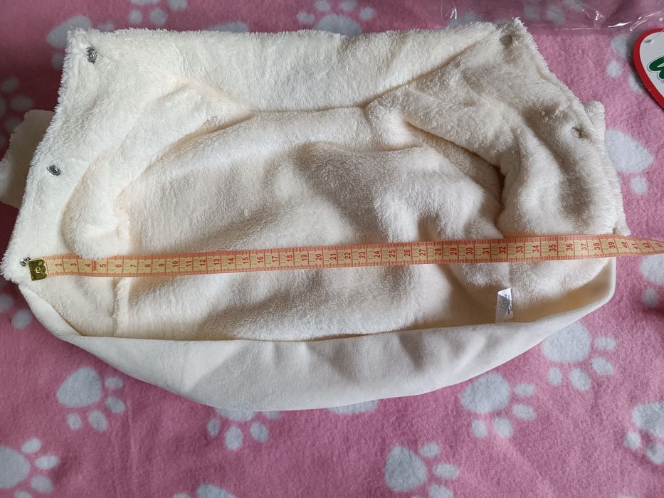 Продам теплую кофточку